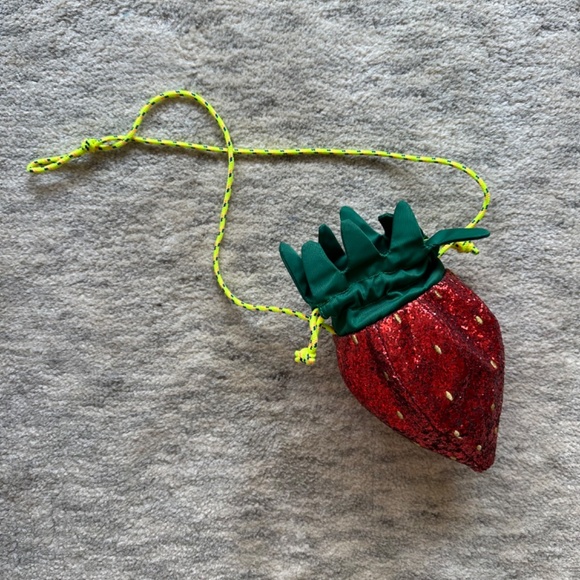 J. CREW Crewcuts Kids Glitter Strawberry Purse - Picture 2 of 3